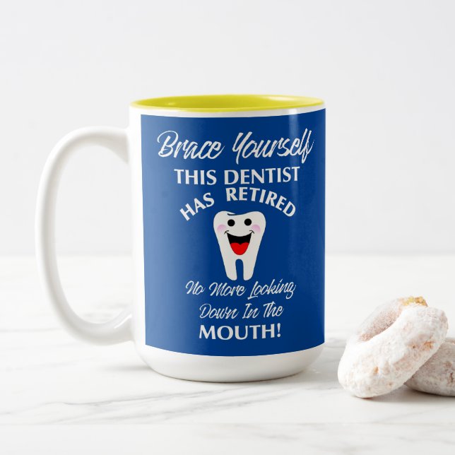 Caneca De Café Em Dois Tons Dentista Aposentado, Engraçada Novidade Gráfico M (Com Donut)