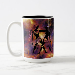 Caneca De Café Em Dois Tons Desenho da Galáxia do Zodíaco de Gêmeos – Aniversá