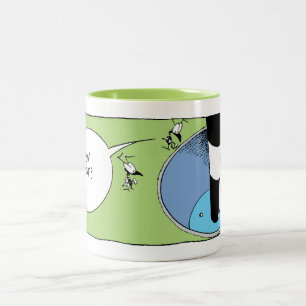 Caneca De Café Em Dois Tons Desenhos animados da tacada leve do golfe da
