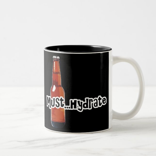 Caneca De Café Em Dois Tons Deve Hidratar O Frasco De Cerveja (Direita)