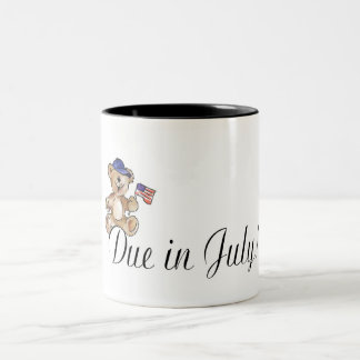 Caneca De Café Em Dois Tons Dívida em julho