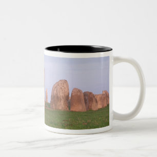 Caneca De Café Em Dois Tons Do "círculo da pedra do ajuste navio" de Ales