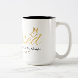 Caneca De Café Em Dois Tons Dourada caligrafia personalizada Nome Ação de Graç