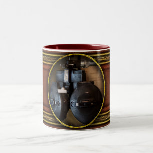 Caneca De Café Em Dois Tons Doutor - Optometria - Um antigo foroptero