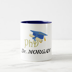 Caneca De Café Em Dois Tons Dr. (Seu nome) Parabéns para Formandos PhD