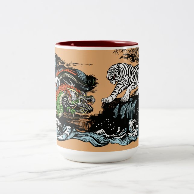 Caneca De Café Em Dois Tons Dragão chinês versus WhiteTiger (Centro)