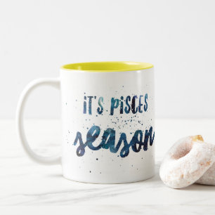 Caneca De Café Em Dois Tons É aguarela do aniversário do zodíaco da estaç