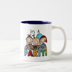 Caneca De Café Em Dois Tons É uma Camiseta de Festa de Aniversário e Presentes