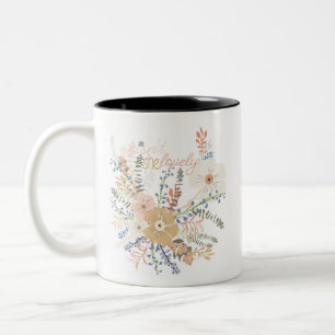 Caneca De Café Em Dois Tons Elegante Buquê Floral Girly Dizendo Amável