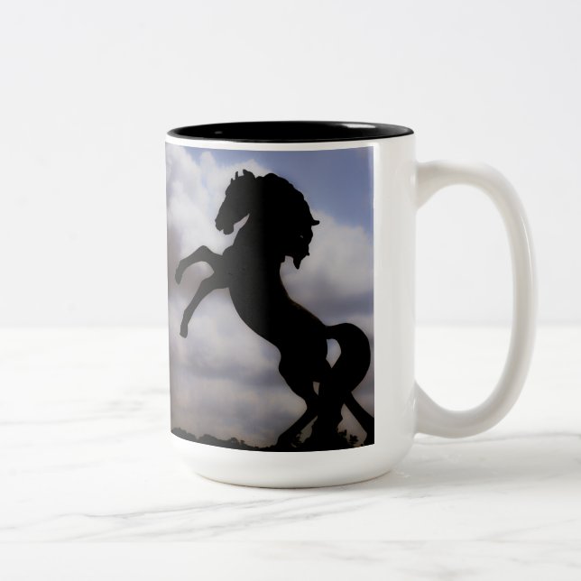 Caneca De Café Em Dois Tons Elevando o cavalo (Direita)
