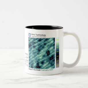 Caneca De Café Em Dois Tons Em fevereiro de 2007 - tecnologia de RHK: Imagem