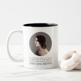 Caneca De Café Em Dois Tons Emily Bronte, Retrato e Citação - Sem Alma de Cowa