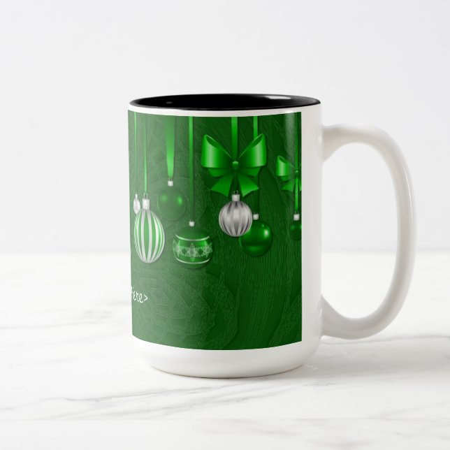 Caneca De Café Em Dois Tons Enfeites de natal verdes personalizados (Direita)