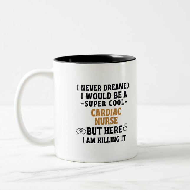 CANECA DE CAFÉ EM DOIS TONS ENFERMEIRA CARDÍACA (Esquerda)