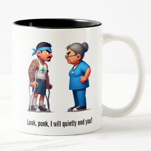 Caneca De Café Em Dois Tons Enfermeira Escolhendo o Paciente Membro do Tough G