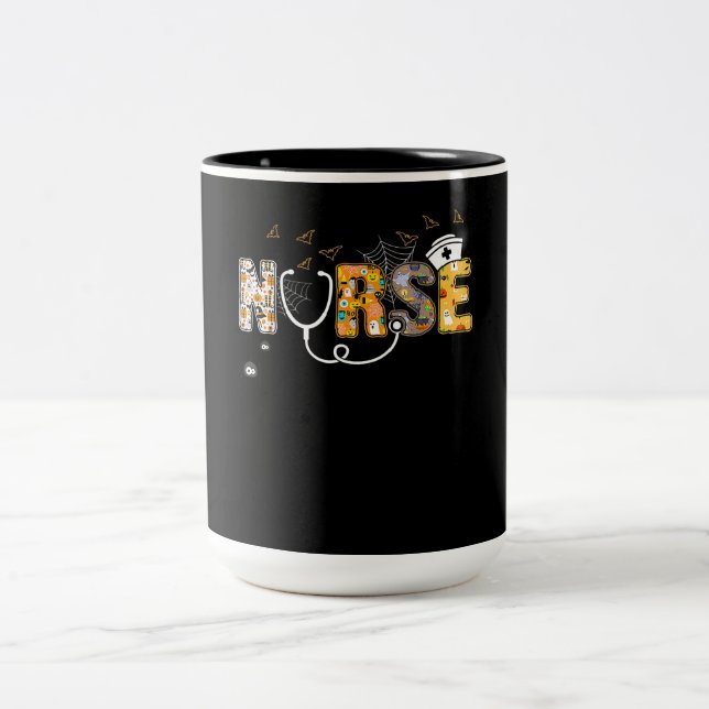 Caneca De Café Em Dois Tons Enfermeira Halloween Presente Com Pumpkin Boo Spid (Centro)