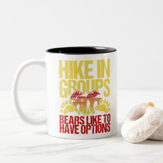 Caneca De Café Em Dois Tons Engraçado Falando Por Vintage Hiker Trekker