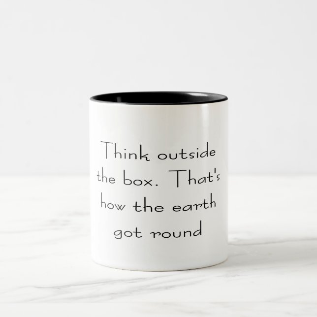 Caneca De Café Em Dois Tons engraçado freethinker que pensa fora da caixa (Centro)