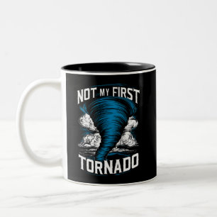 Caneca De Café Em Dois Tons Engraçado Não É Meu Primeiro Tornado Retro Caçador