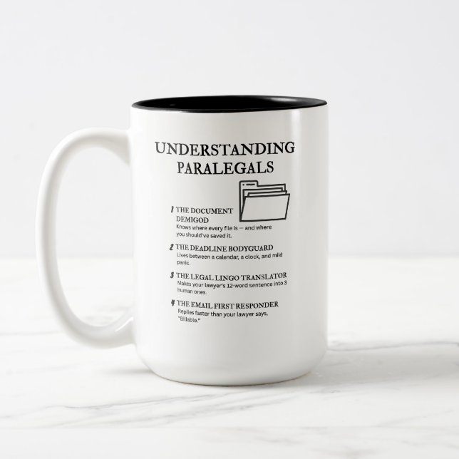 Caneca De Café Em Dois Tons Entendendo assistentes jurídicos (Esquerda)