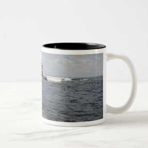 Caneca De Café Em Dois Tons Equador, Galápagos, Santiago (também conhecido com