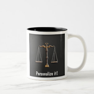 Caneca De Café Em Dois Tons Escalas de Justiça sobre Ebony - PERSONALIZE ISSO