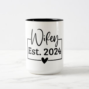 Caneca De Café Em Dois Tons Escrito Preto Wifey Est 2024 Novo Personalizado