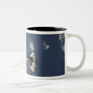 Caneca De Café Em Dois Tons Esforço 17 do vaivém espacial