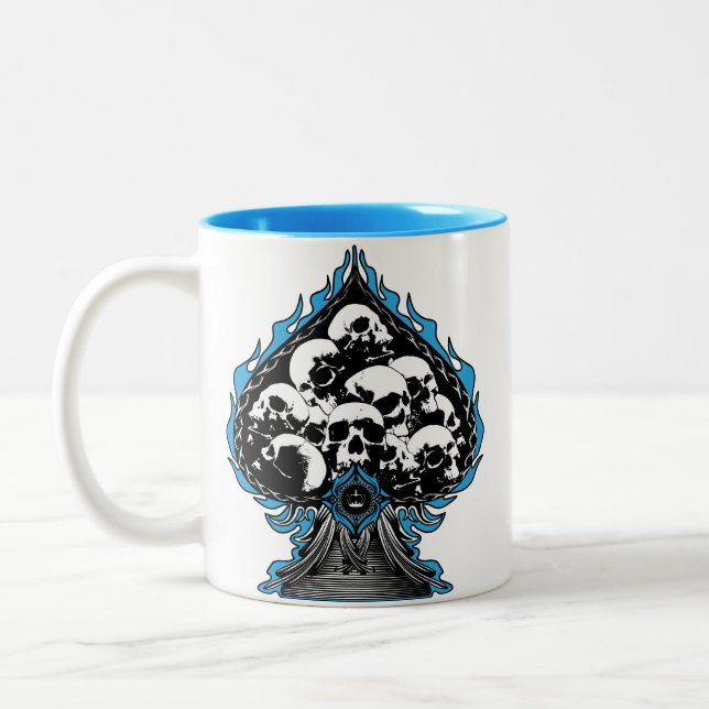 Caneca De Café Em Dois Tons Espadas Azuis Flaming com Crânios (Esquerda)