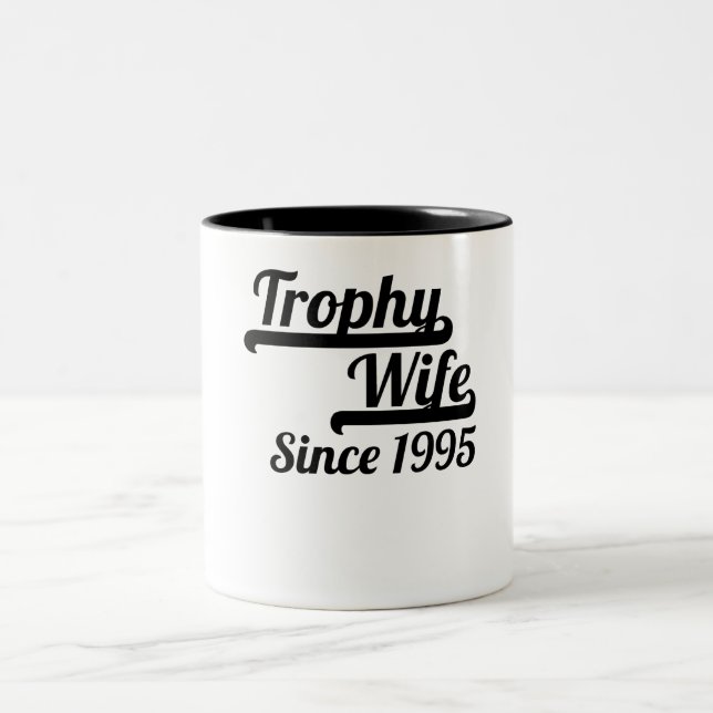 Caneca De Café Em Dois Tons Esposa do troféu desde 1995 (Centro)