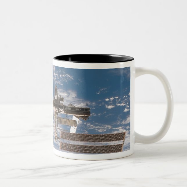 Caneca De Café Em Dois Tons Estação Espacial Internacional 17 (Direita)