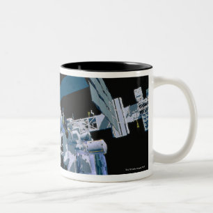 Caneca De Café Em Dois Tons Estação espacial internacional 3