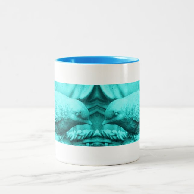 Caneca De Café Em Dois Tons Estátua de pássaro de turquesa (Centro)