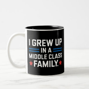 Caneca De Café Em Dois Tons Eu Cresci Em Uma Família De Classe Média Kamala Ha