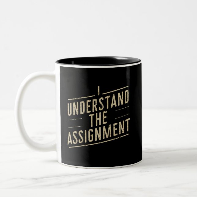 Caneca De Café Em Dois Tons Eu entendo a tarefa Vote na Kamala 2024 (Esquerda)