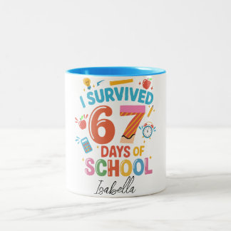 Caneca De Café Em Dois Tons Eu Sobrevivi a 67 Dias de Aula - Nome Personalizad