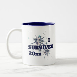 Caneca De Café Em Dois Tons Eu Sobrevivi ao Vírus Abstrato Azul