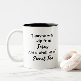 Caneca De Café Em Dois Tons Eu sobrevivo com Jesus e chá doce