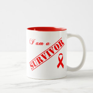 Caneca De Café Em Dois Tons Eu sou um sobrevivente - fita vermelha