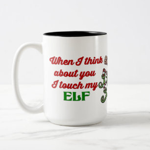 Caneca De Café Em Dois Tons Eu toco em minha caneca do humor do Natal do