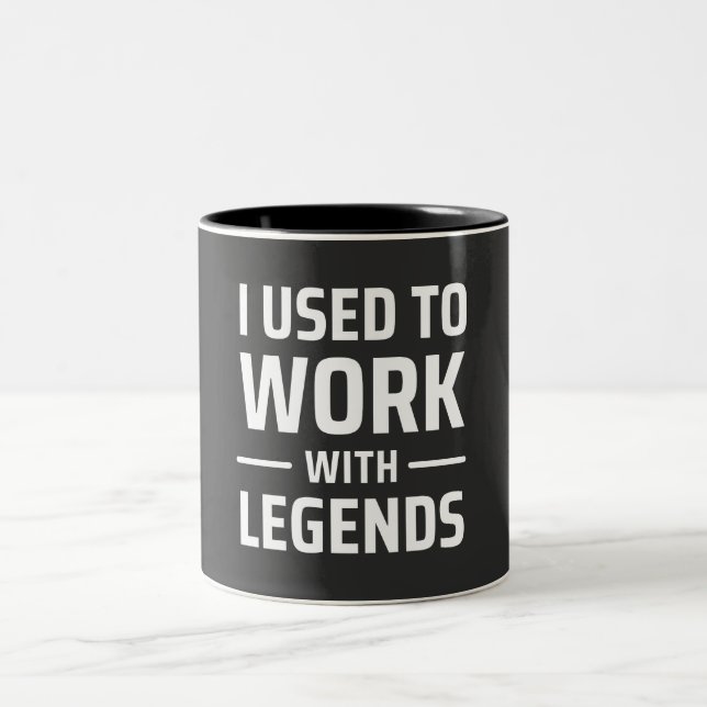 Caneca De Café Em Dois Tons Eu Trabalhava Com Legendas (Centro)