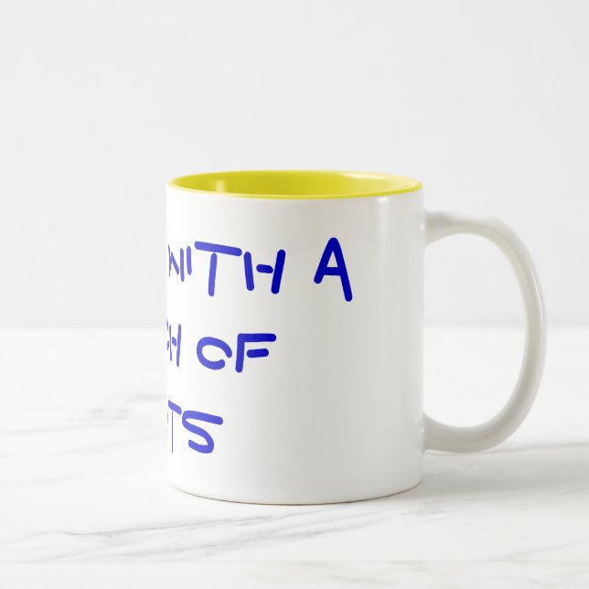 Caneca De Café Em Dois Tons Eu trabalho com um grupo dos idiota (Direita)