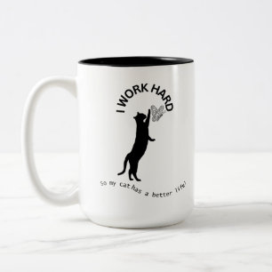 Caneca De Café Em Dois Tons Eu trabalho Duro então meu gato tem uma melhor can