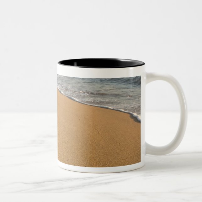 Caneca De Café Em Dois Tons EUA, Havaí, Kauai, Kapa'a, fachada. RF) (Direita)