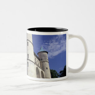 Caneca De Café Em Dois Tons EUROPA, Polônia, Montanhas dos Cárpatos, Nowy Wisn