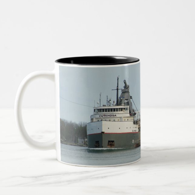 Caneca De Café Em Dois Tons Excelente Lagos Freighter Cuyahoga Coffee Mug (Esquerda)