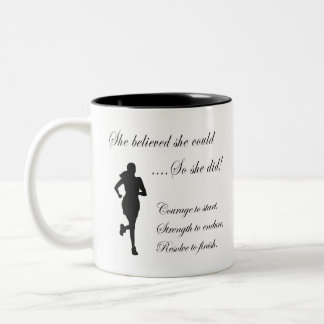 Caneca De Café Em Dois Tons Executando Cotação Inspiracional