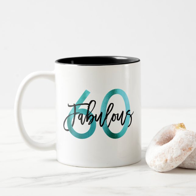 Caneca De Café Em Dois Tons Fabuloso 60º | Aniversário Verde Elegante Moderno (Com Donut)