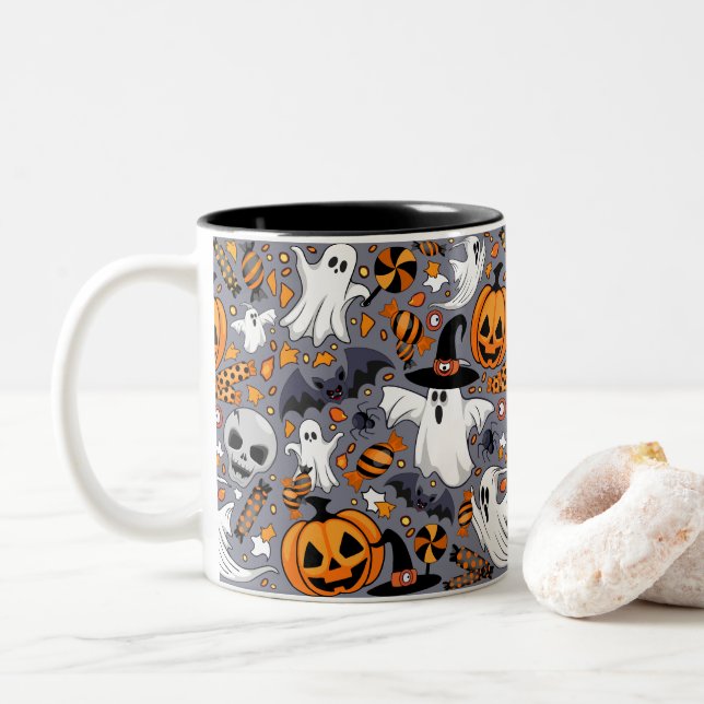 Caneca De Café Em Dois Tons Fantasmas Spooky e Monstros Cute Assustadores (Com Donut)