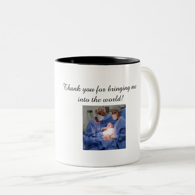 Caneca De Café Em Dois Tons Father’s Day Mug, Medal-Pointing Doc Illustration (Frente Esquerda)